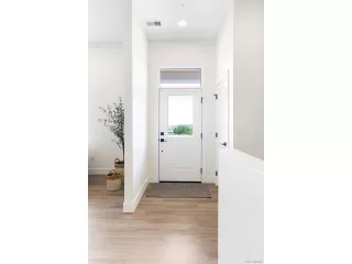 Photo #4: 7676695 Listing