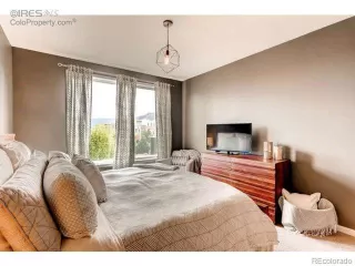 Photo #4: 7686903 Listing