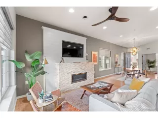 Photo #3: 7691888 Listing