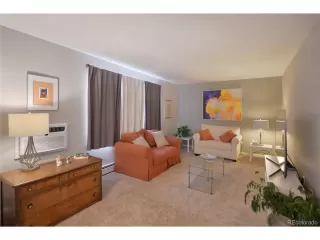 Photo #5: 7695069 Listing