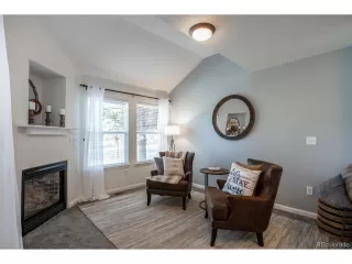 Photo #4: 7706600 Listing