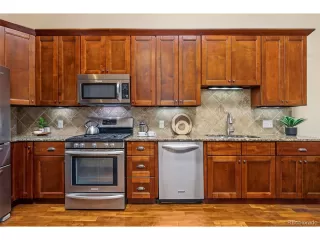 Photo #6: 7717755 Listing