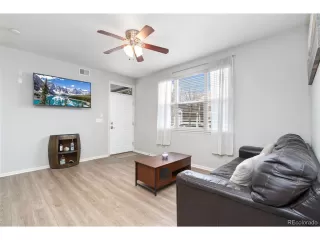 Photo #6: 7720901 Listing