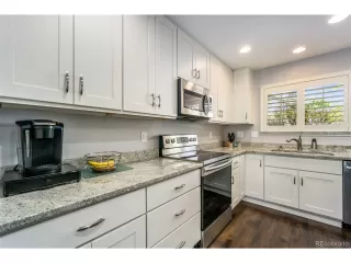 Photo #5: 7760760 Listing