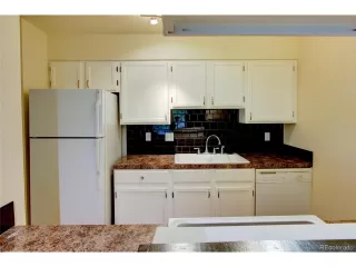 Photo #5: 7761785 Listing