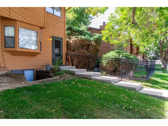 MLS: 7784324 Condo For Sale