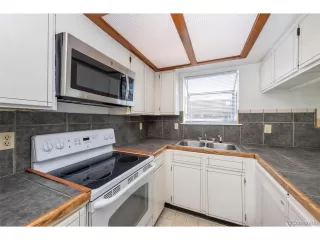 Photo #5: 7784324 Listing