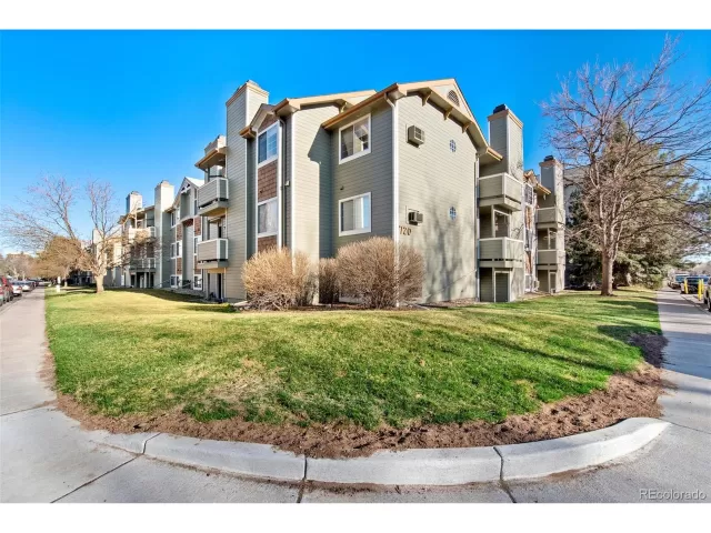 MLS: 7785257 Condo For Sale