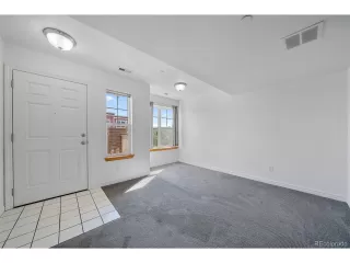 Photo #4: 7796503 Listing