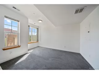 Photo #5: 7796503 Listing