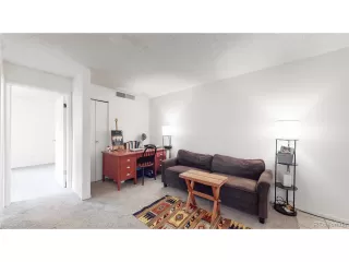 Photo #4: 7806929 Listing