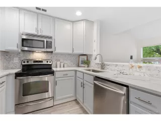 Photo #3: 7867919 Listing