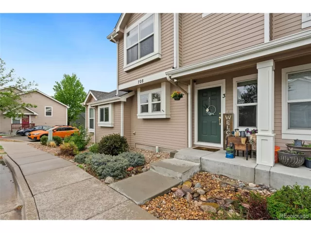 MLS: 7878836 Condo For Sale