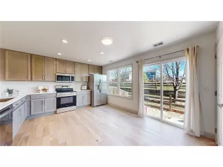 Photo #5: 7878989 Listing