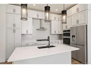 Photo #5: 7920926 Listing 