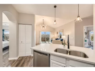 Photo #6: 7957930 Listing