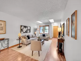 Photo #3: 7959026 Listing