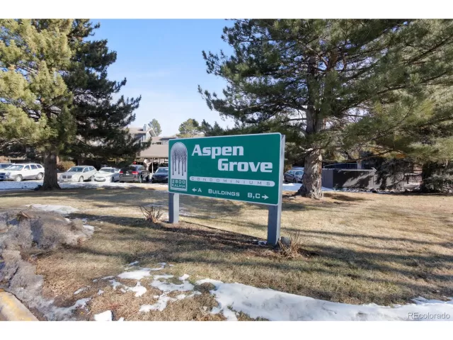 MLS: 7960408 Condo For Sale