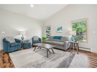 Photo #4: 7965283 Listing