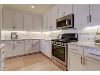 Photo #5: 7966539 Listing