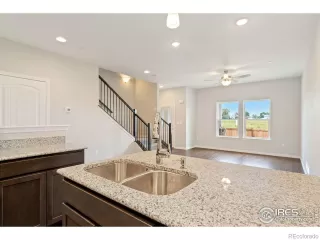 Photo #4: 7998173 Listing