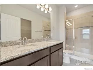 Photo #5: 7998173 Listing