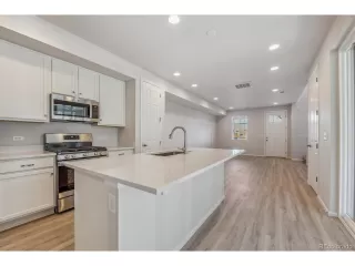 Photo #6: 8019017 Listing 