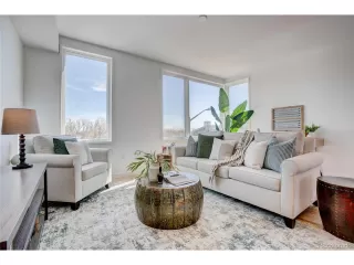 Photo #5: 8026026 Listing