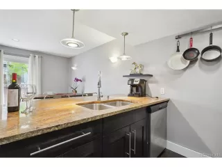 Photo #4: 8030373 Listing 