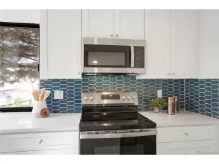 Photo #4: 8037894 Listing