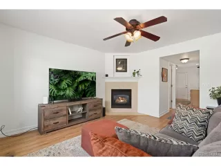 Photo #6: 8046526 Listing