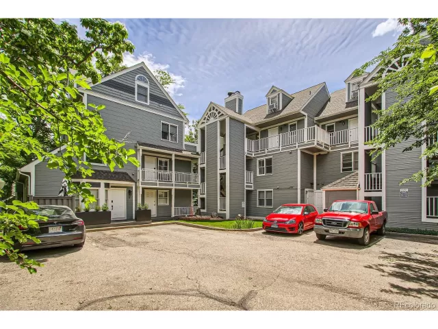 MLS: 8050237 Condo For Sale