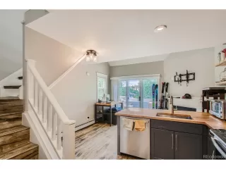 Photo #2: 8050237 Listing 