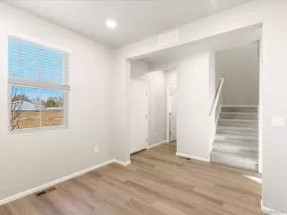 Photo #4: 8064105 Listing