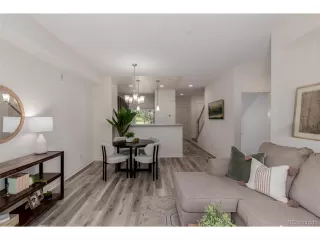 Photo #4: 8069594 Listing