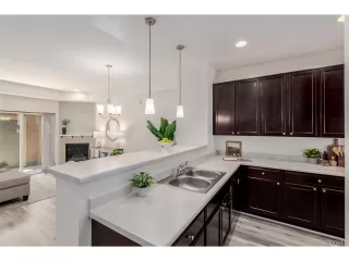 Photo #6: 8069594 Listing