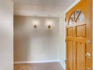 Photo #6: 8076166 Listing