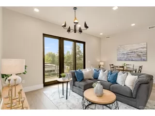 Photo #6: 8079927 Listing