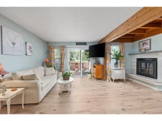 Photo #6: 8082829 Listing 