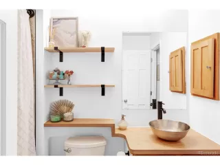 Photo #5: 8088400 Listing 