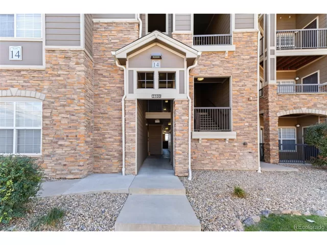 MLS: 8113870 Condo For Sale