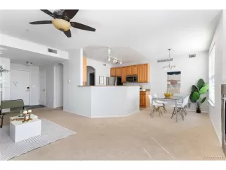 Photo #4: 8113870 Listing