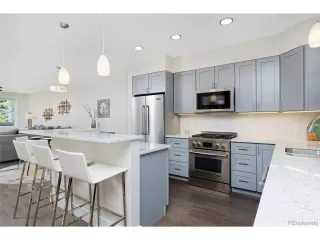 Photo #2: 8115072 Listing