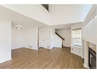 Photo #6: 8125347 Listing