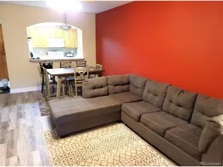 Photo #3: 8126927 Listing