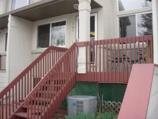 Photo #6: 8129099 Listing