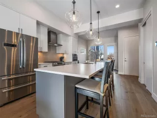 Photo #4: 8129661 Listing 