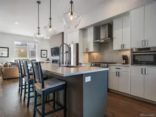 Photo #6: 8129661 Listing 