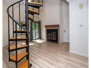 Photo #4: 8138734 Listing