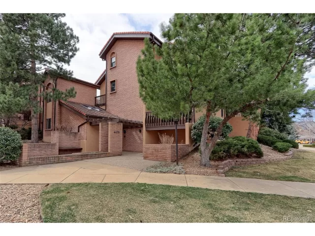 MLS: 8143270 Condo For Sale